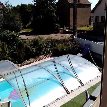 Le Jr 70 Relais Motards Homestay *